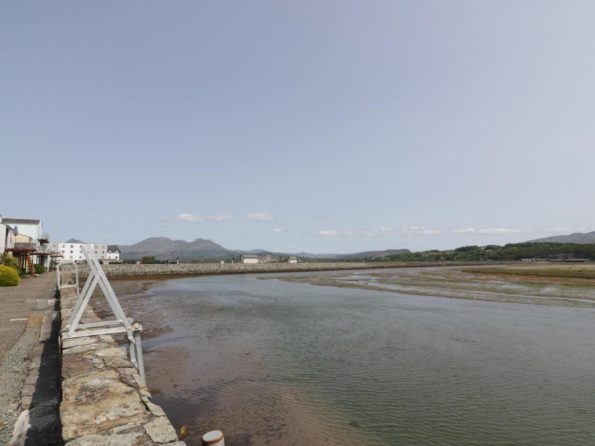הוילה פורת'מאדוג 25 South Snowdon Wharf מראה חיצוני תמונה